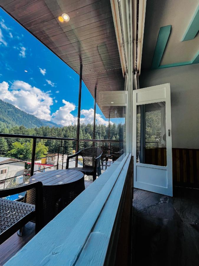 Apple Flower With Balcony And Mountain View 马拉里 外观 照片